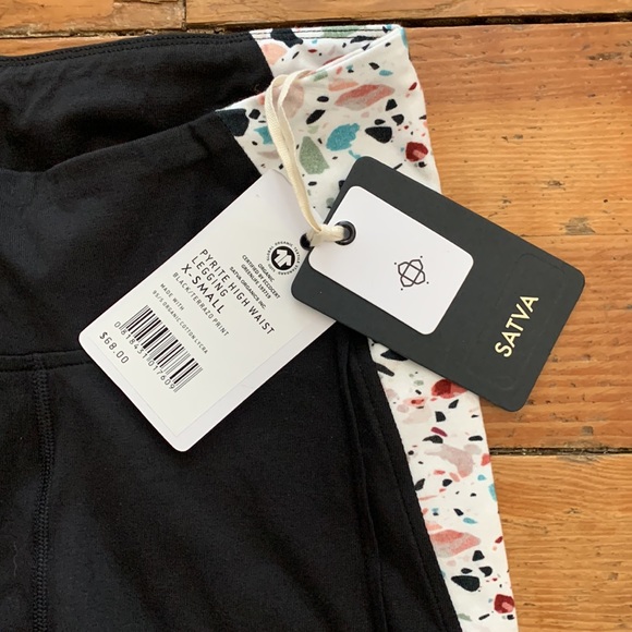 NWT Satva high waist legging - Picture 2 of 5